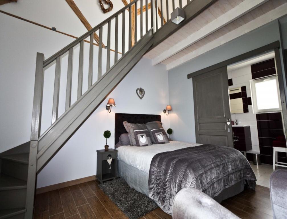 La Haute Muraille Bed and Breakfast Saint-Folquin Kamer foto